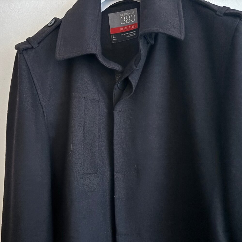 $495 Icebreaker Pure Plus 380 Merino Wool Button up Black Coat/ Jacket — Large